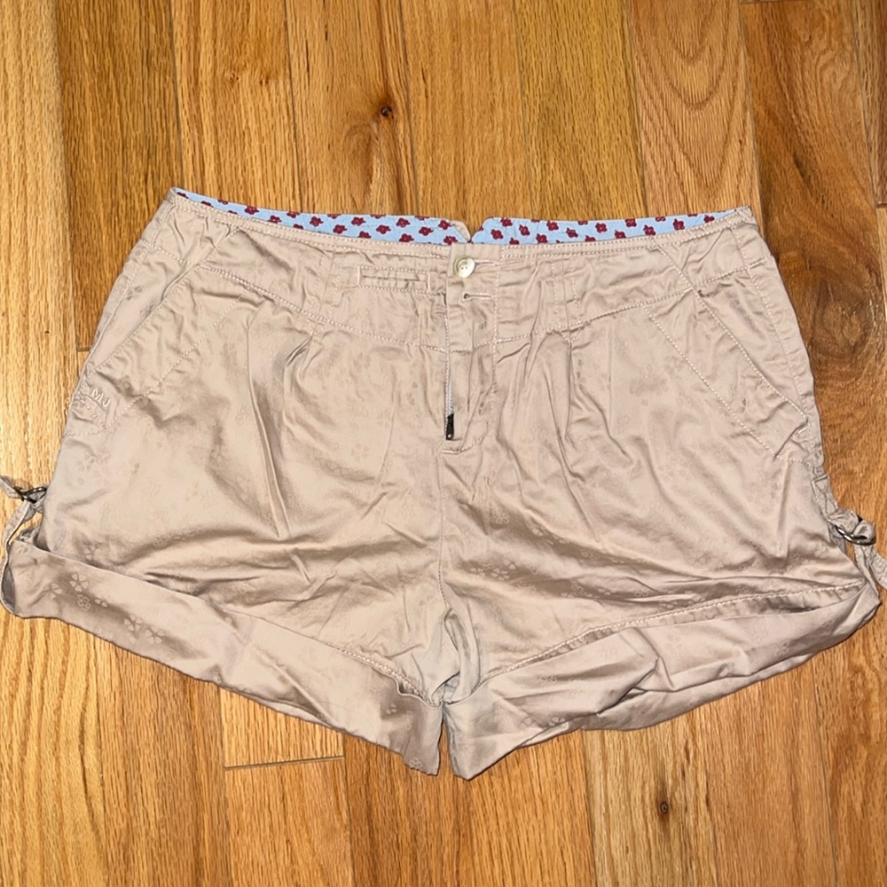 Marc Jacobs pink size 10 shorts with side flip short design